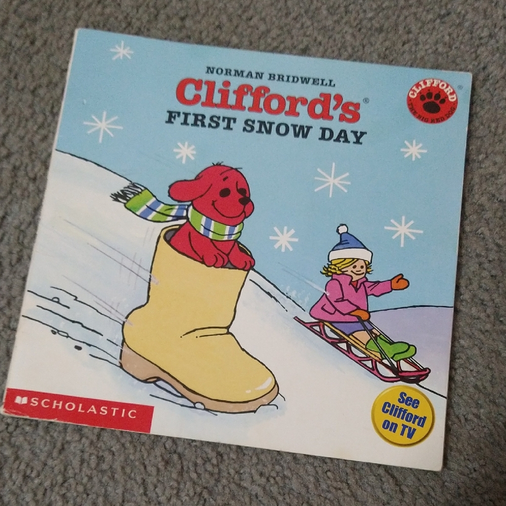 Clifford's First Snow Day Children's Book